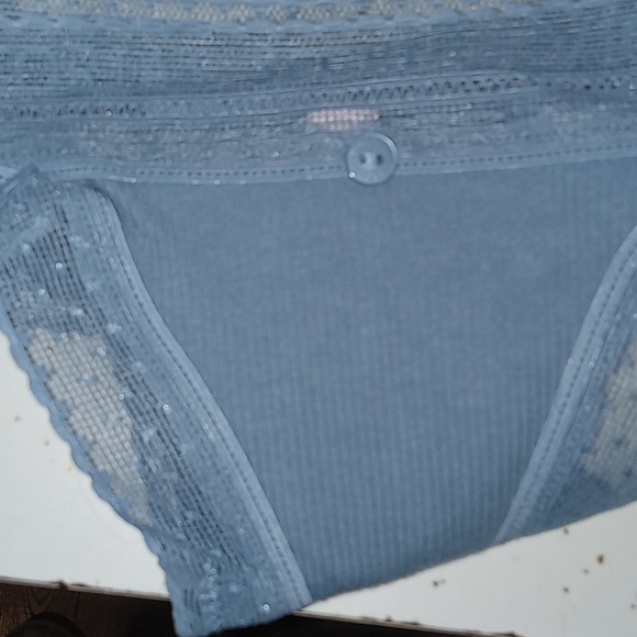 Victoria Secret-Periwinkle Blue Polk-a-Dot Lace/Logo Waist Thong-Small - Picture 6 of 7